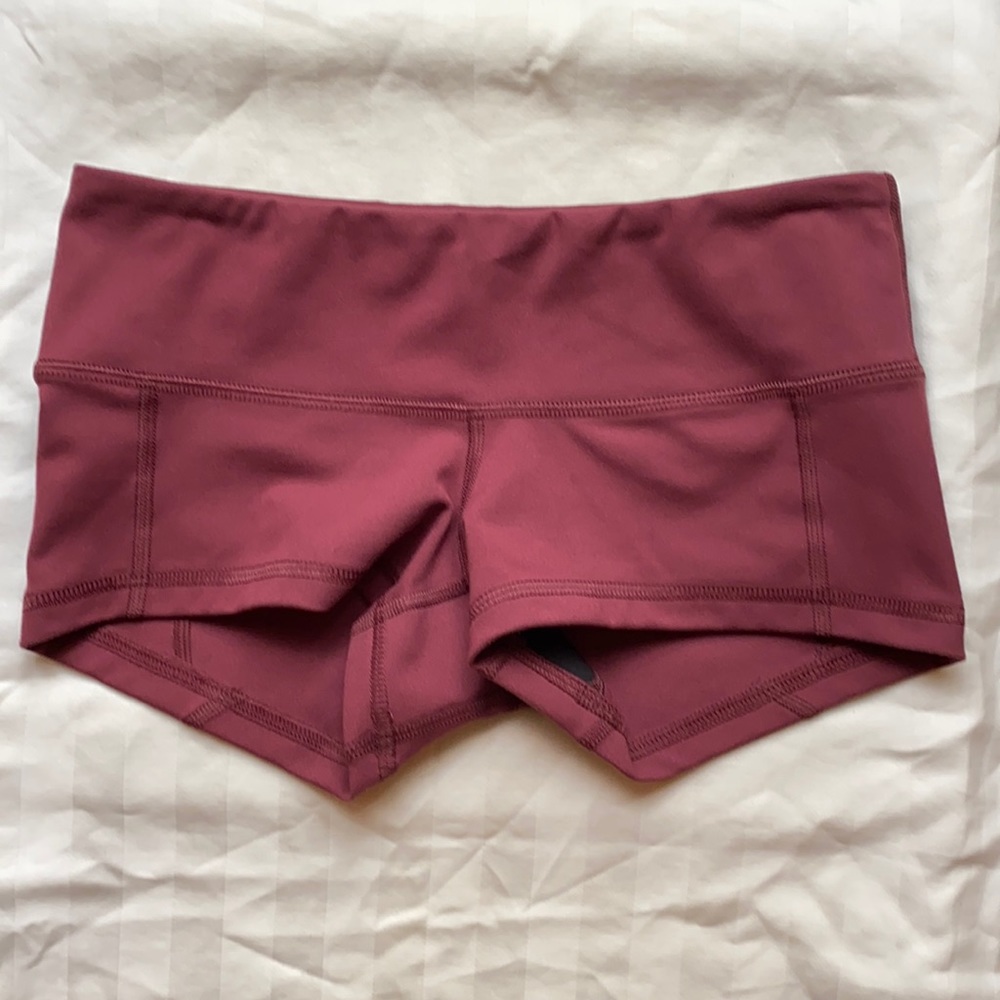 ❌ SOLD Fleo Burgundy LRC Shorts EUC Size XS
